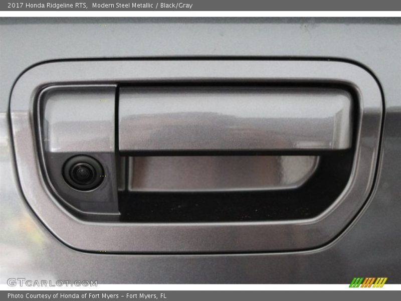 Modern Steel Metallic / Black/Gray 2017 Honda Ridgeline RTS