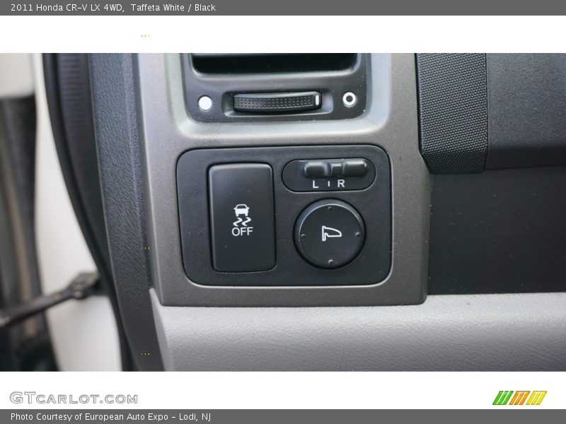 Taffeta White / Black 2011 Honda CR-V LX 4WD