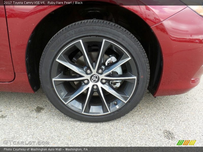 Ruby Flare Pearl / Black 2017 Toyota Camry XSE V6