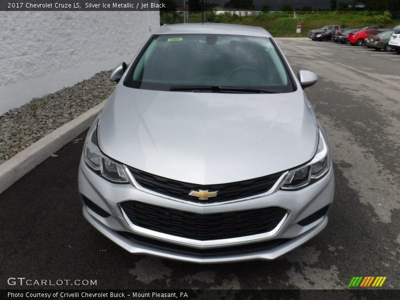 Silver Ice Metallic / Jet Black 2017 Chevrolet Cruze LS