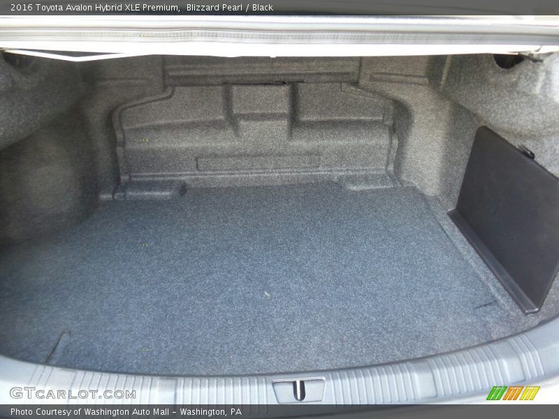 Blizzard Pearl / Black 2016 Toyota Avalon Hybrid XLE Premium