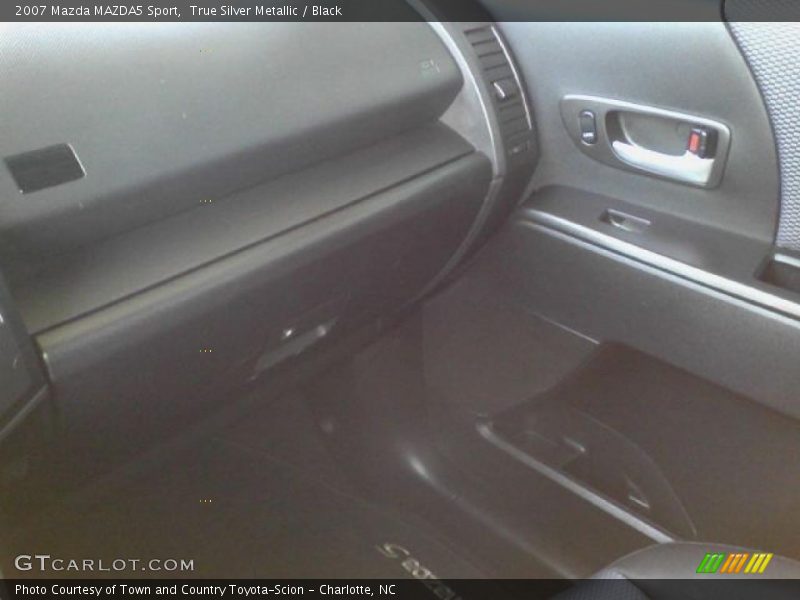 True Silver Metallic / Black 2007 Mazda MAZDA5 Sport