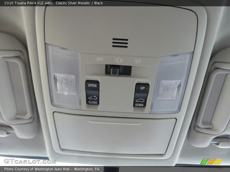 Classic Silver Metallic / Black 2016 Toyota RAV4 XLE AWD