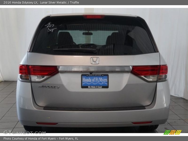 Lunar Silver Metallic / Truffle 2016 Honda Odyssey LX