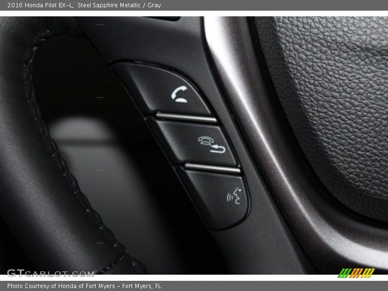 Controls of 2016 Pilot EX-L