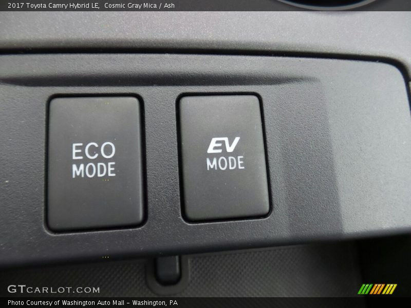 Controls of 2017 Camry Hybrid LE