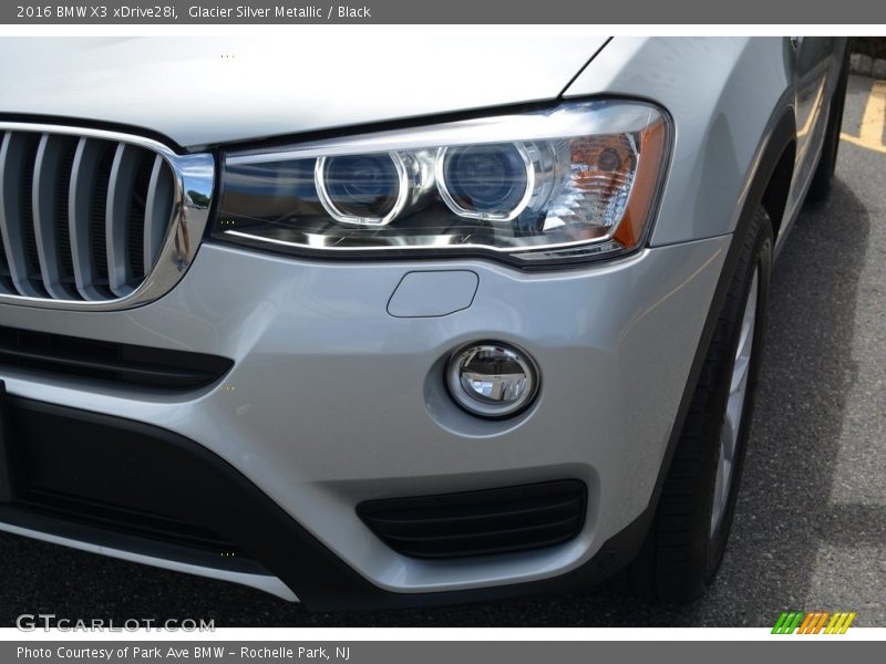 Glacier Silver Metallic / Black 2016 BMW X3 xDrive28i