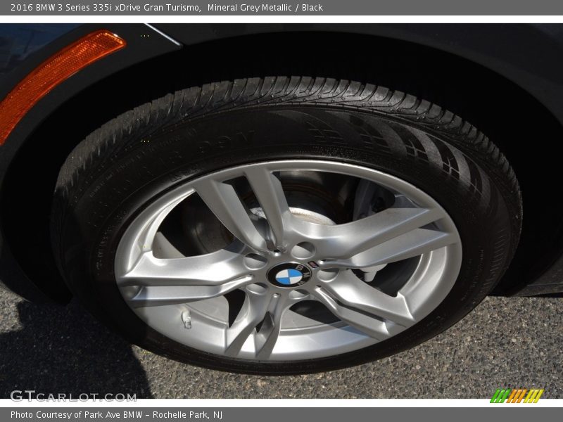 Mineral Grey Metallic / Black 2016 BMW 3 Series 335i xDrive Gran Turismo