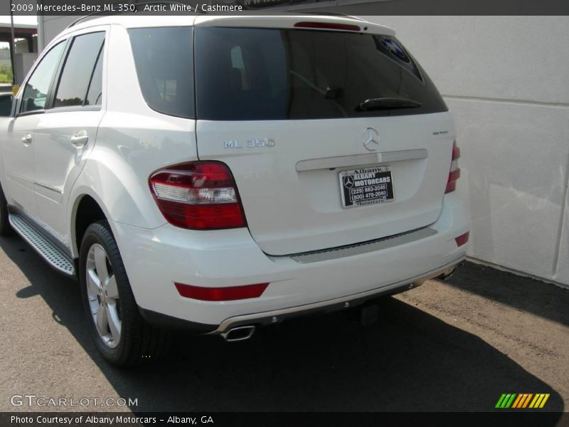 Arctic White / Cashmere 2009 Mercedes-Benz ML 350