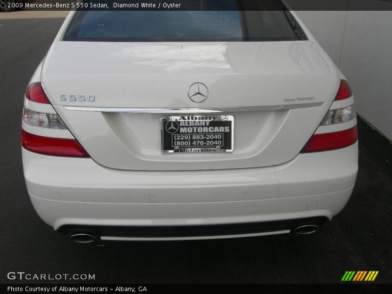 Diamond White / Oyster 2009 Mercedes-Benz S 550 Sedan