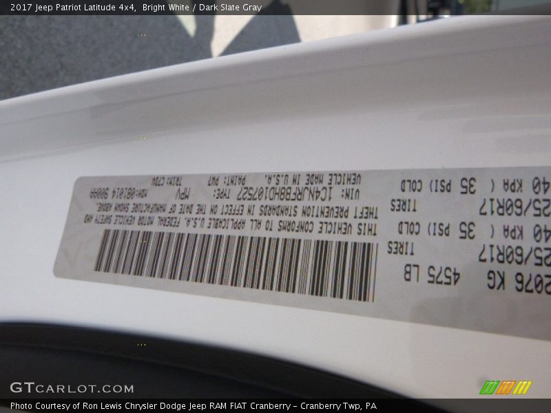 Bright White / Dark Slate Gray 2017 Jeep Patriot Latitude 4x4