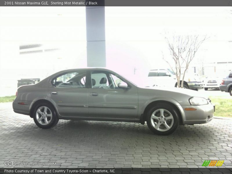 Sterling Mist Metallic / Black 2001 Nissan Maxima GLE