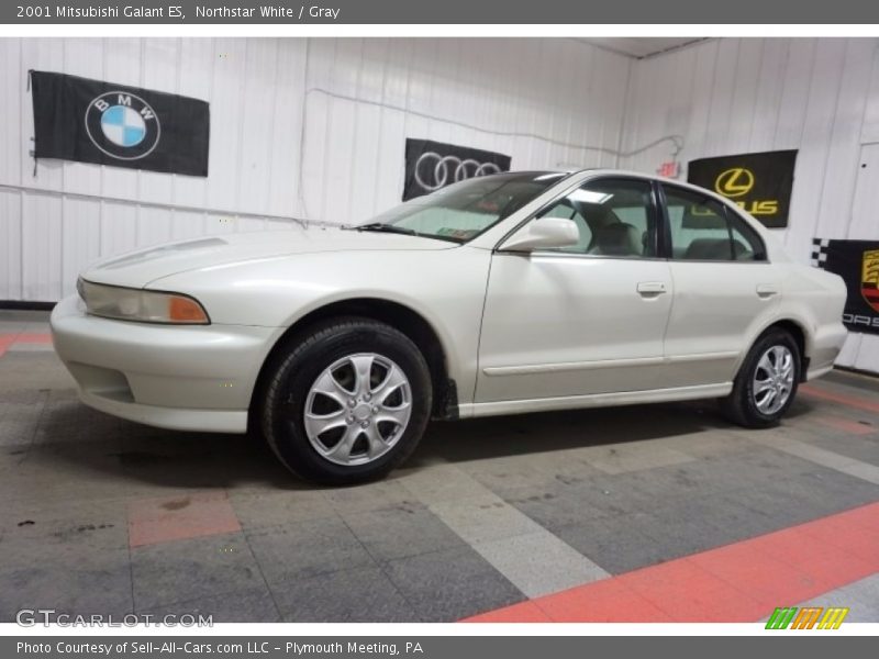 Northstar White / Gray 2001 Mitsubishi Galant ES