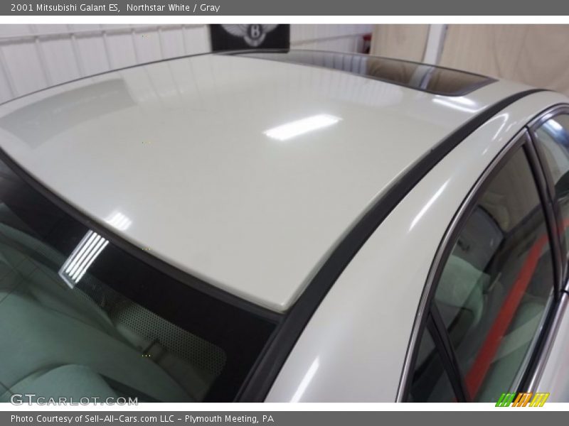 Northstar White / Gray 2001 Mitsubishi Galant ES