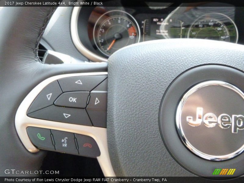 Bright White / Black 2017 Jeep Cherokee Latitude 4x4