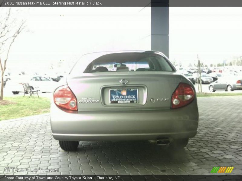 Sterling Mist Metallic / Black 2001 Nissan Maxima GLE