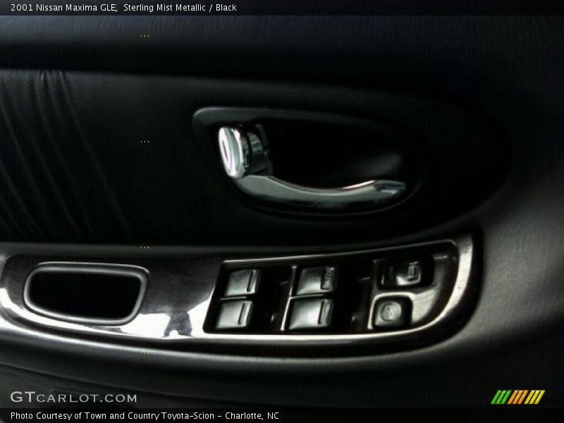 Sterling Mist Metallic / Black 2001 Nissan Maxima GLE