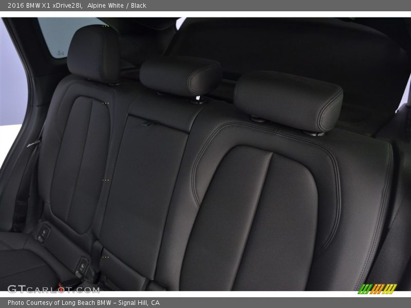 Alpine White / Black 2016 BMW X1 xDrive28i