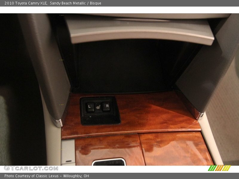 Sandy Beach Metallic / Bisque 2010 Toyota Camry XLE