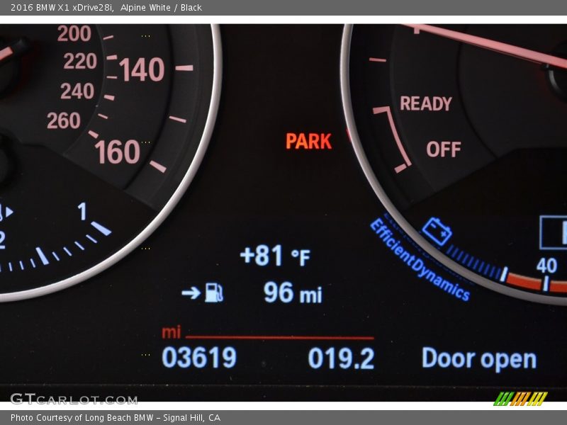 Alpine White / Black 2016 BMW X1 xDrive28i