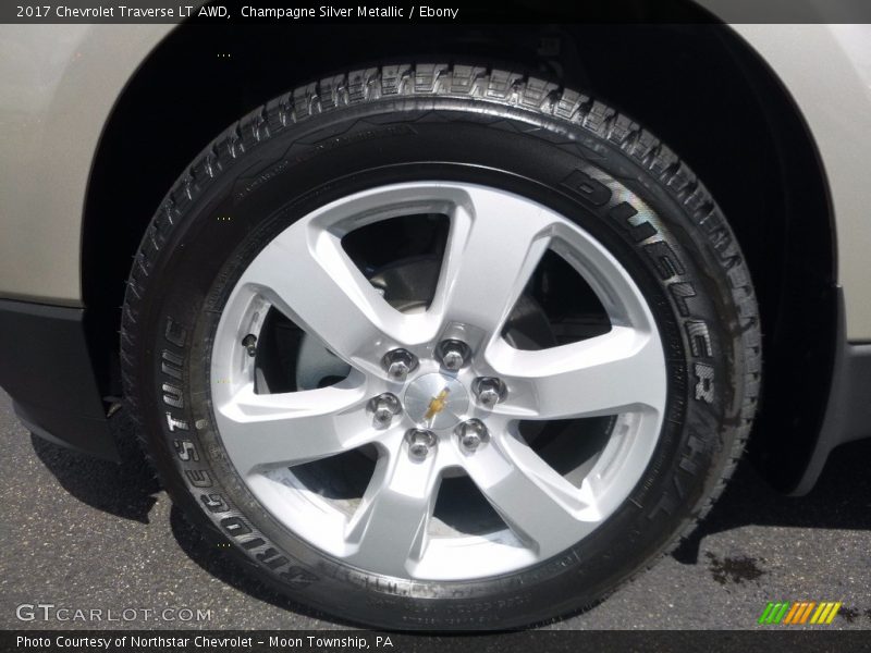 Champagne Silver Metallic / Ebony 2017 Chevrolet Traverse LT AWD