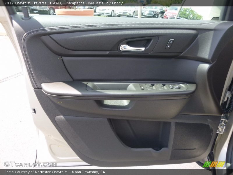 Champagne Silver Metallic / Ebony 2017 Chevrolet Traverse LT AWD