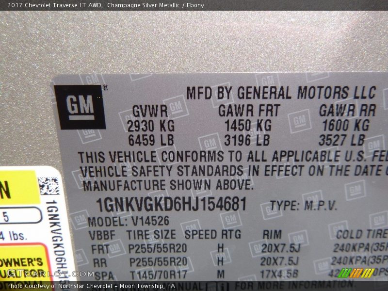Champagne Silver Metallic / Ebony 2017 Chevrolet Traverse LT AWD