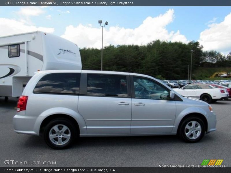 Bright Silver Metallic / Black/Light Graystone 2012 Dodge Grand Caravan SE