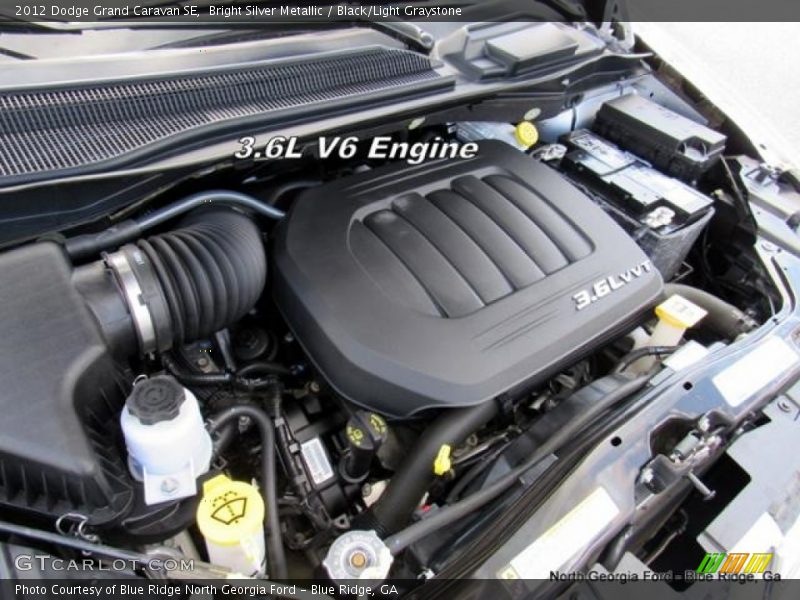 Bright Silver Metallic / Black/Light Graystone 2012 Dodge Grand Caravan SE