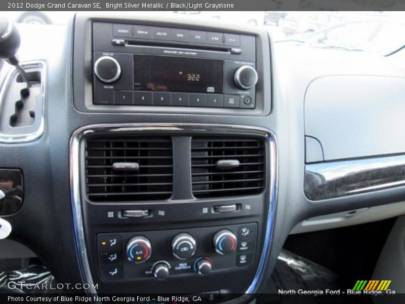Bright Silver Metallic / Black/Light Graystone 2012 Dodge Grand Caravan SE