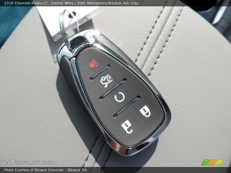 Summit White / Dark Atmosphere/Medium Ash Gray 2016 Chevrolet Malibu LT
