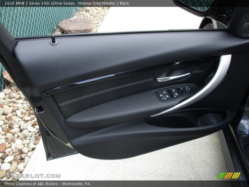 Mineral Grey Metallic / Black 2016 BMW 3 Series 340i xDrive Sedan
