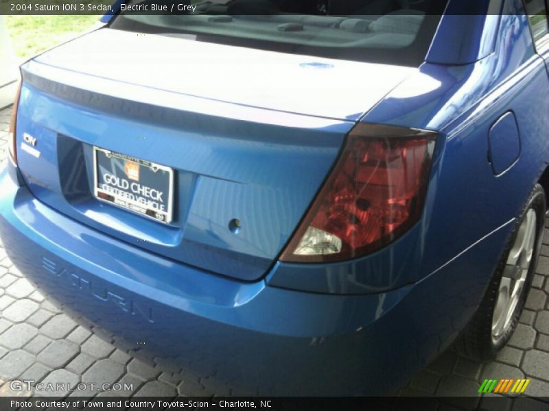 Electric Blue / Grey 2004 Saturn ION 3 Sedan