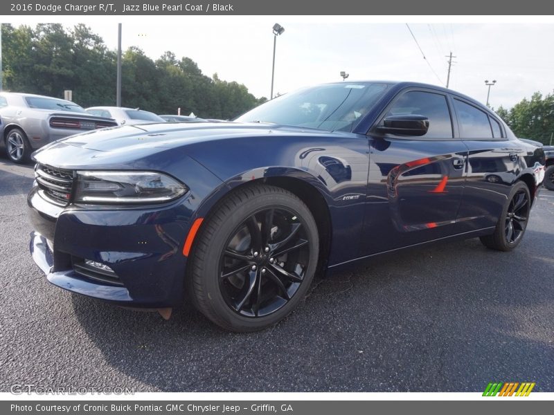 Front 3/4 View of 2016 Charger R/T