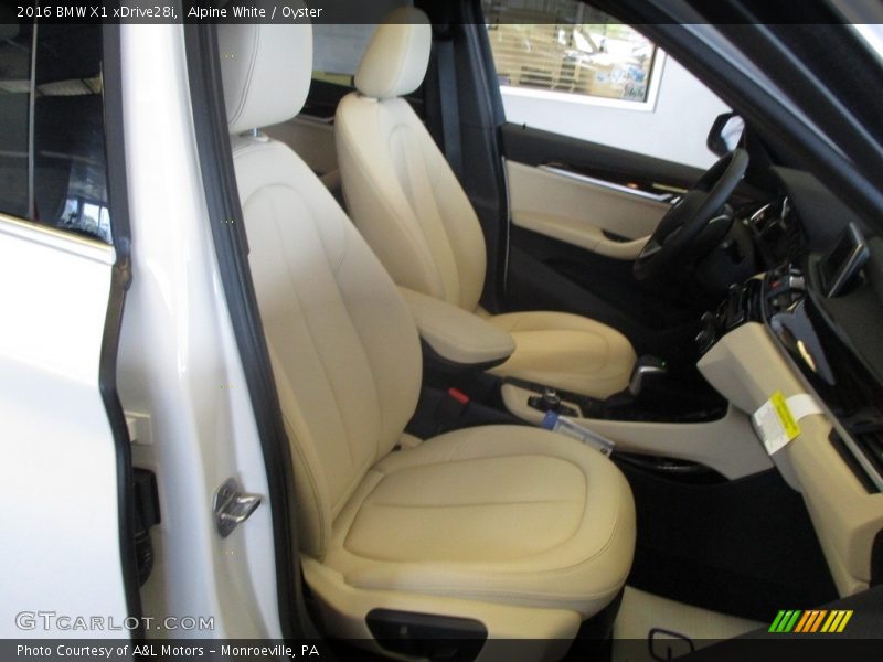 Alpine White / Oyster 2016 BMW X1 xDrive28i