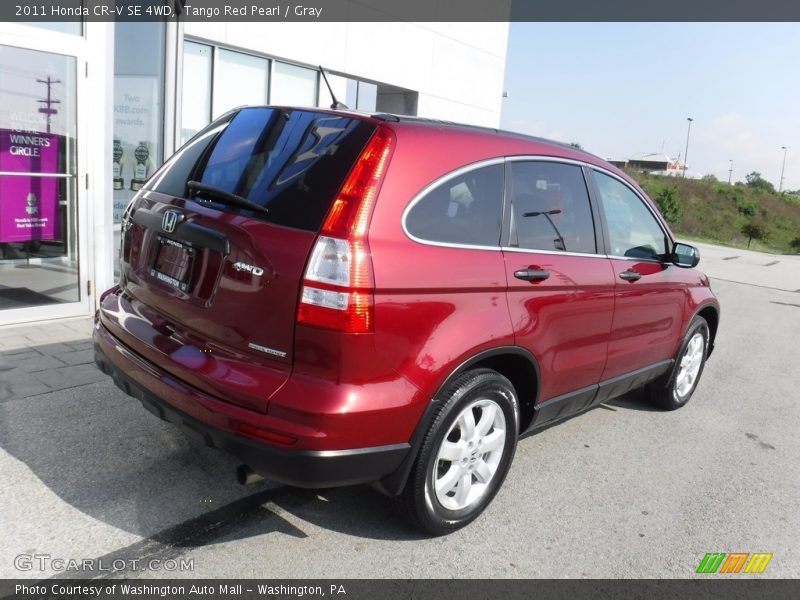 Tango Red Pearl / Gray 2011 Honda CR-V SE 4WD