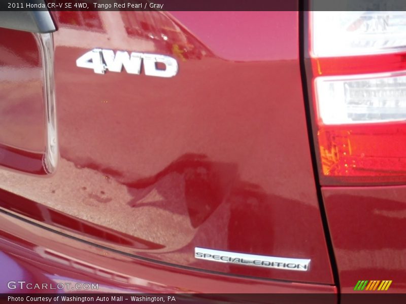 Tango Red Pearl / Gray 2011 Honda CR-V SE 4WD
