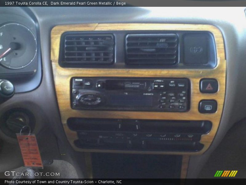 Dark Emerald Pearl Green Metallic / Beige 1997 Toyota Corolla CE