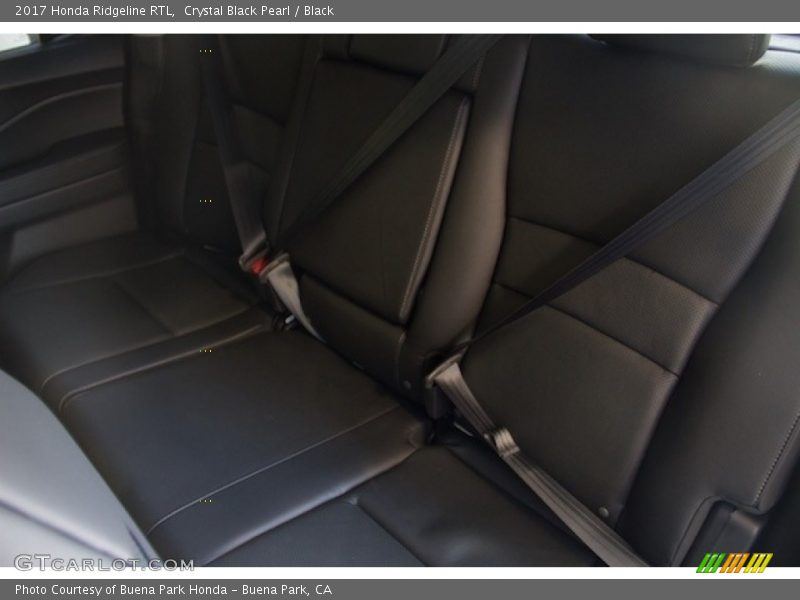 Crystal Black Pearl / Black 2017 Honda Ridgeline RTL