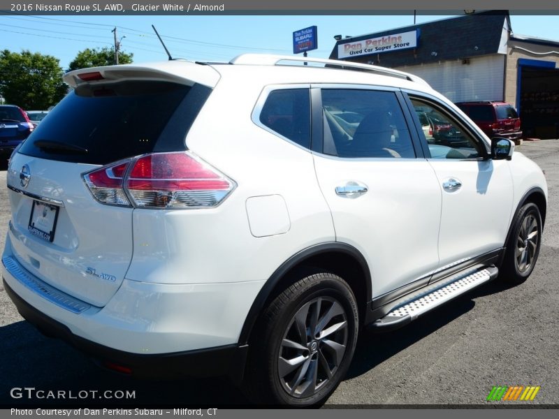 Glacier White / Almond 2016 Nissan Rogue SL AWD