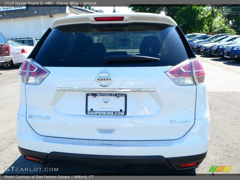 Glacier White / Almond 2016 Nissan Rogue SL AWD