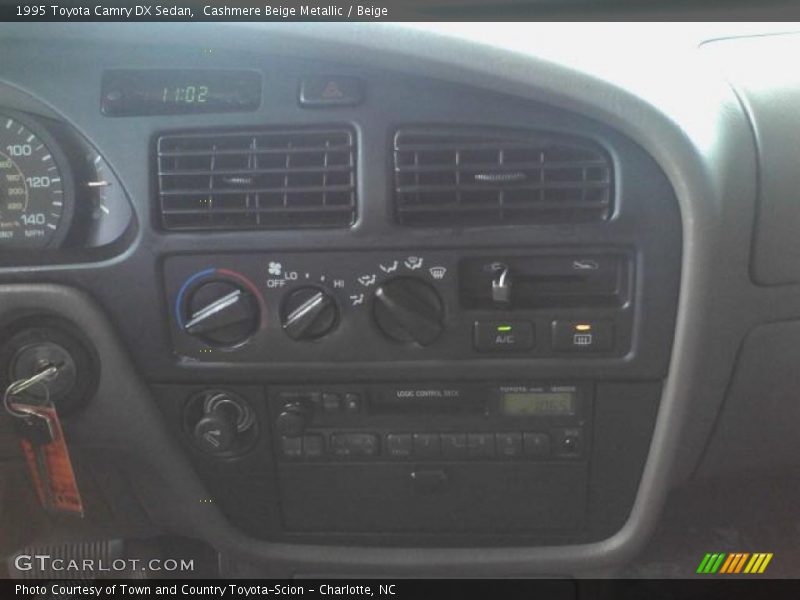 Cashmere Beige Metallic / Beige 1995 Toyota Camry DX Sedan