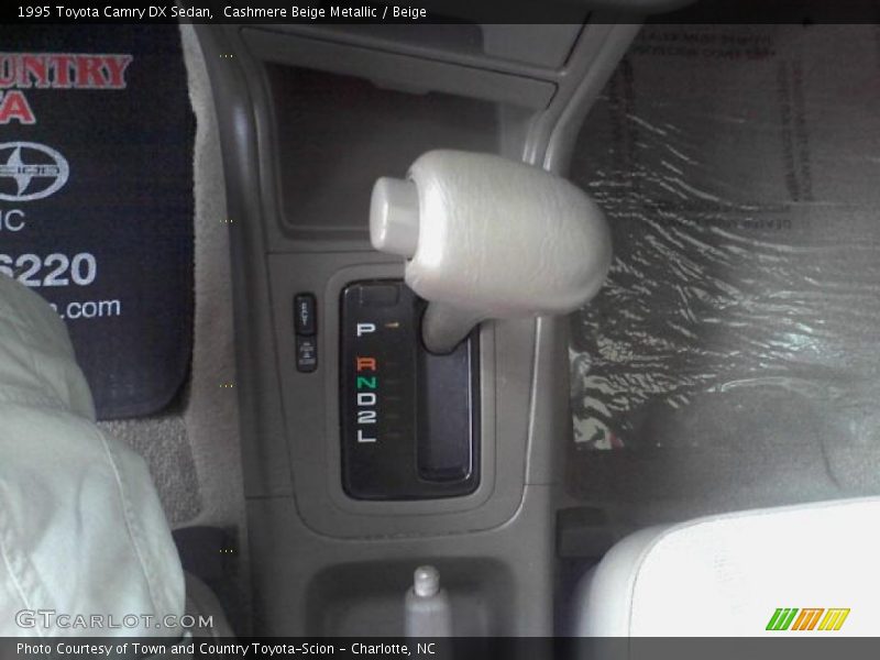 Cashmere Beige Metallic / Beige 1995 Toyota Camry DX Sedan