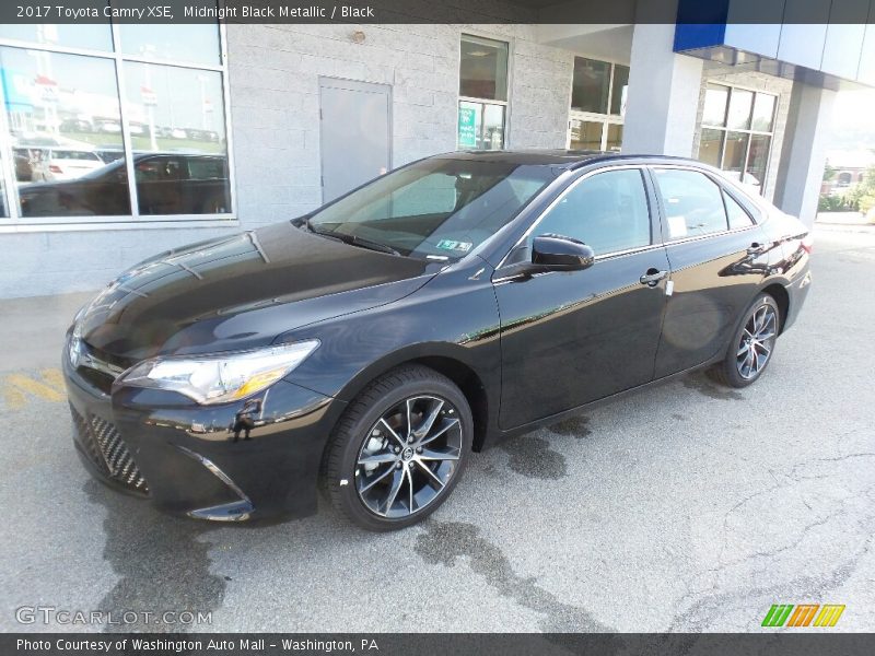 Midnight Black Metallic / Black 2017 Toyota Camry XSE