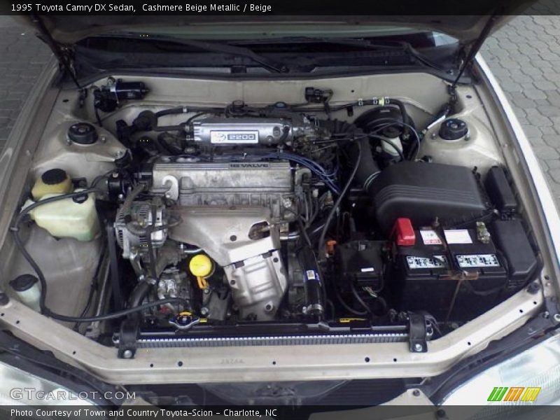 Cashmere Beige Metallic / Beige 1995 Toyota Camry DX Sedan