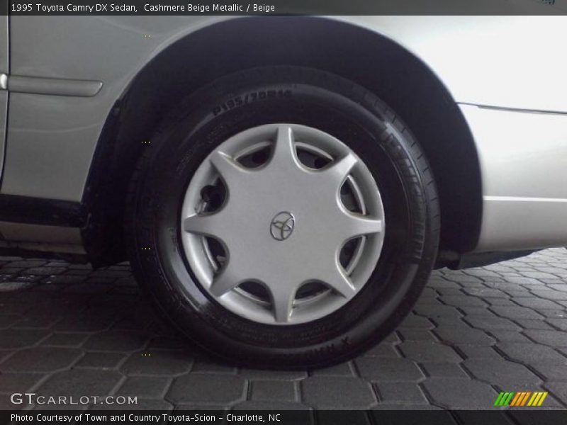 Cashmere Beige Metallic / Beige 1995 Toyota Camry DX Sedan
