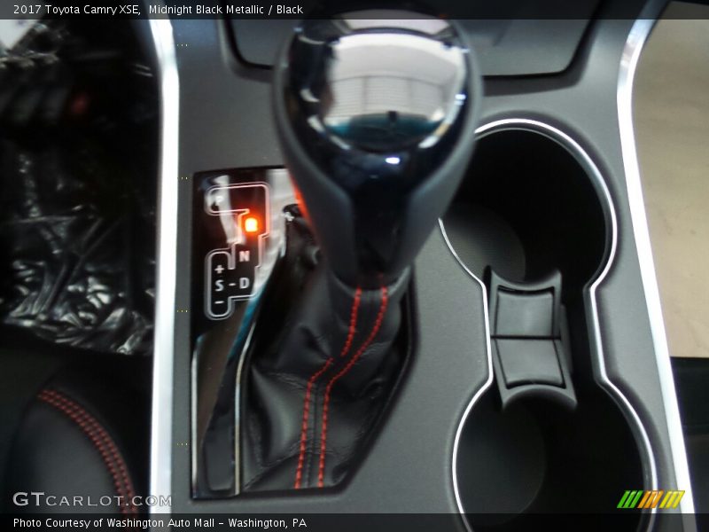 Midnight Black Metallic / Black 2017 Toyota Camry XSE