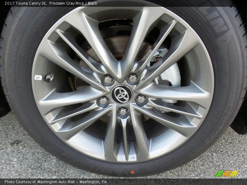 Predawn Gray Mica / Black 2017 Toyota Camry SE