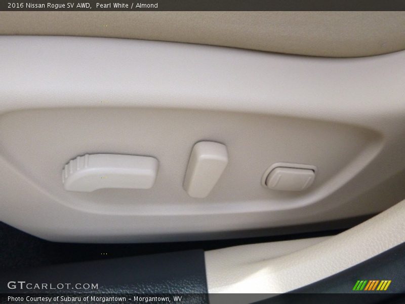 Pearl White / Almond 2016 Nissan Rogue SV AWD