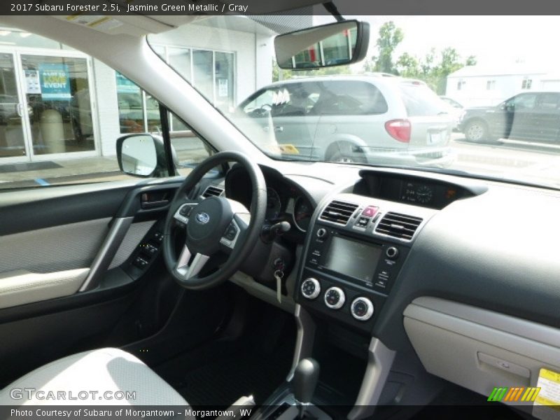 Jasmine Green Metallic / Gray 2017 Subaru Forester 2.5i